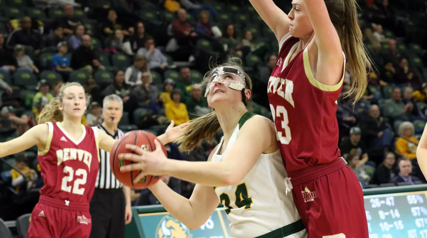 Emily Dietz Denver NDSU plays Denver on Saturday, February 9, 2019 in Fargo, N.D. Photo by Carrie Snyder
