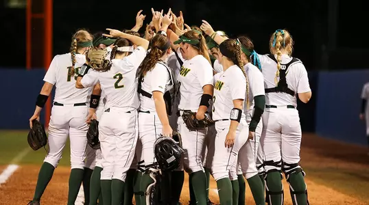 NDSU Softball Horns Up