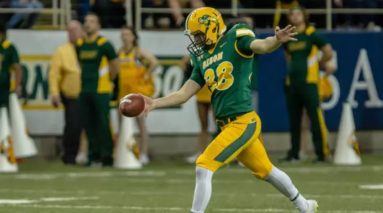 Garret Wegner punting