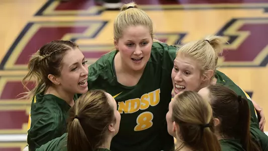 NDSU Volleyball Huddle