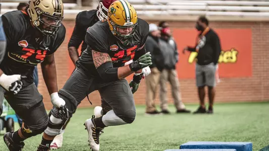 Dillon Radunz practicing at the Senior Bowl