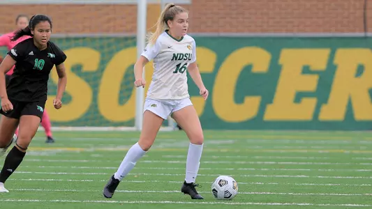 Ashleigh Heely 20211010 SOC UND 063