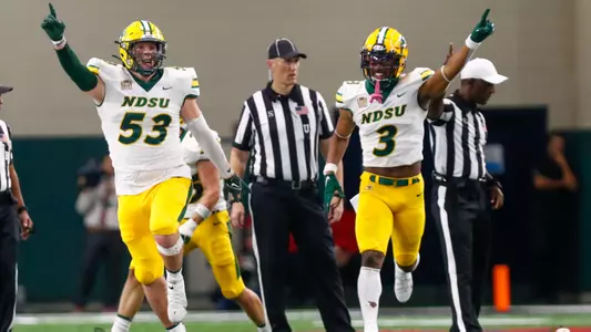 Eli Mostaert, Jasir Cox