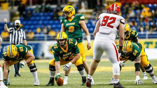 Jalen Sundell snaps to Zeb Noland