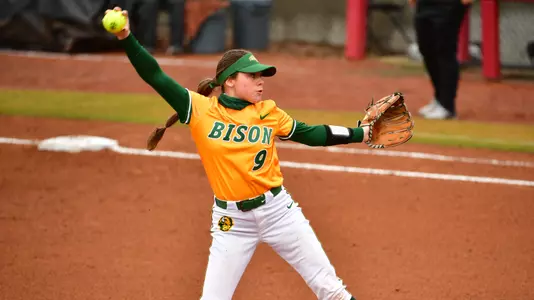 Paige Vargas pitching