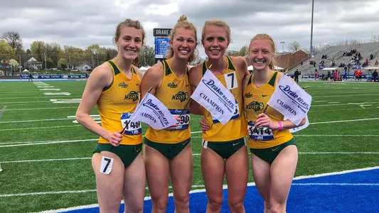 Nell Graham, Grace Zimmerman, Katie Bye & Alyssa Lind