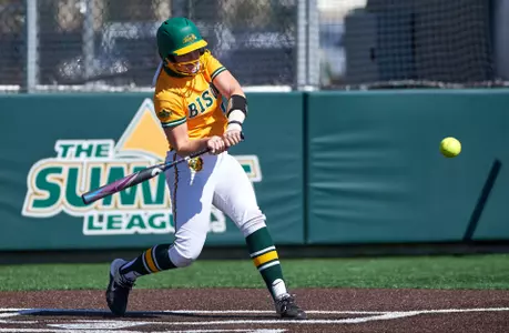 Avery Wysong swinging