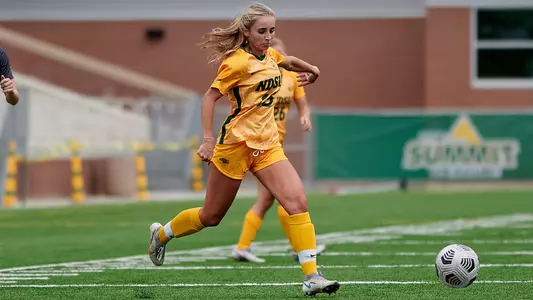 Kate Swanis_NDSU_Soccer_082221_1274_ZL