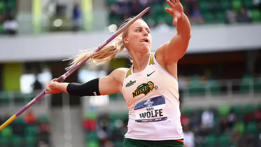 Kari Wolfe