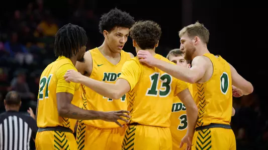 NDSU MBB team huddle