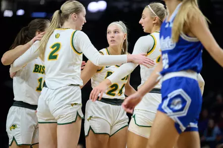 WBB Team Huddle