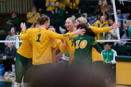 VB Celebration Huddle