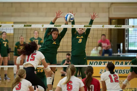 Alexis Boling Arianna Blohm