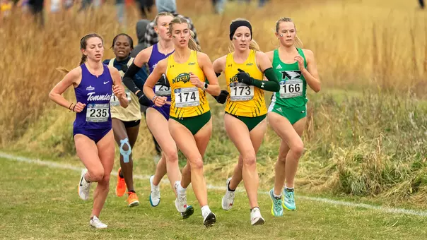 Mia Hoffmann, Logan Harz