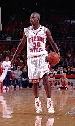 Willie Farley scored 15 points<BR>for the Bulldogs against Hawaii.