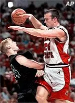 Chris Herren scored 22<BR>points to lead the Bulldogs<BR>against Colorado State.