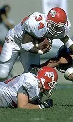 RB Jamie Kimbrough amassed<br>366 all-purpose yards in<br>leading Bulldogs past Spartans.