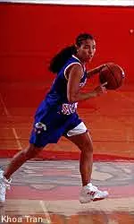 Laura Garcia kept Fresno State in its game with UTEP, scoring a career-high 25 points.