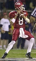 Quarterback David Carr leads the No. 8 Fresno State Bulldogs.