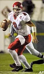 A fabulous 2001 season has propelled David Carr to be among the finalists for the Johnny Unitas and Walter Camp Awards