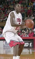 Playing in 33 games last season, Noel Felix finished third on the team in block shots (27).