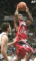 Chris Sandy scores the Bulldogs final six points to lift Fresno State to the win.