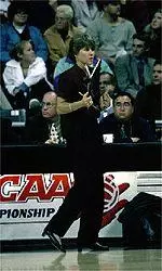Fresno State volleyball head coach Lindy Vivas announced the signing of three recruits for the 2004 season.