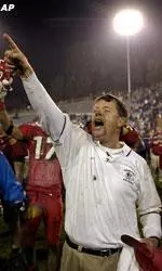 Fresno State coach Pat Hill gestures after defeating UCLA 17-9 in the Silicon Valley Classic.