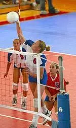 Junior outside hitter Kristen Fenton propelled the Bulldogs to a tournament title after totaling 56 kills, six aces, 27 digs and 10 blocks. For her efforts, Fenton was named to the seven-player all-tournament team.