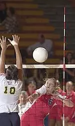 Junior outside hitter Kristen Fenton tallied 22 kills for her third straight 20-kill performance on the season as Fresno State defeated Georgetown in four games at the Sacramento State Invitational.