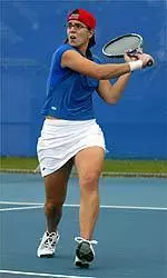 Lucia Sainz (pictured) and Courtney Jantz reached the doubles finals of the ITA Northwest Regional Championships at Stanford.