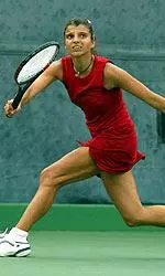 Vlatka Jovanovic's straight-set victory at No. 3 singles helped Fresno State sneak by unranked Boston College 4-3 on Friday afternoon.