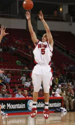 Dwight O'Neil scored a team-high 16 points to go along with a team-best seven rebounds in Fresno State's 65-60 home victory over San Francisco. It was his fifth double figure scoring game of the season as the Bulldogs improved to 5-0 at home.