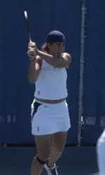 Lucia Sainz won in both singles and doubles in Fresno State's 4-3 loss to Sacramento State on Saturday.