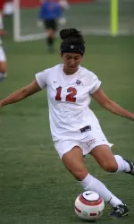 Junior Amanda Reyes scored the game-winner, her first goal of the season.