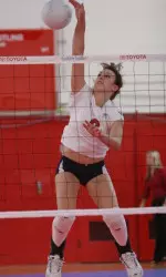 Nicole Sandino would tally three kills on the night for Bulldogs on a .143 hitting percentage.