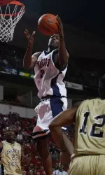 Shawn Taylor and Fresno State return to action on Saturday night.