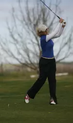 Sophomore Laura Luethke's 76 led Fresno State in the first round of the Peg Bernard Invitational.