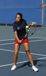 Sophomore Melanie Gloria has not lost a set in six matches as she improved to 22-4 overall and 8-1 in dual mathces.