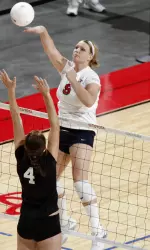 Lacey Gera led the Bulldogs for the second-straight match.