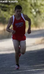 Erick Garcia defended his title at the Pepperdine Invitational, winning the 8K for the second year.