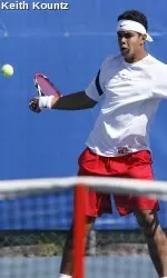 Flavio Mollinedo finished the Bulldog Classic 4-1 in singles.