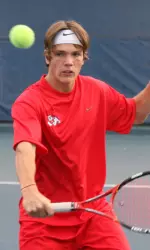 Siwy picked up two victories in the main draw on Thursday to advance to the round of 16 of the ITA All-American.