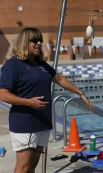 Head swimming coach Jeanne Fleck signed six swimmers while head diving coach Taryn Ignacio signed one diver.