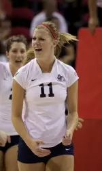 Lauren Berger and the 'Dogs are 2-4 on the season.