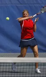 Sophomore Laura Pola will compete in the prequalifying round of the ITA All-American.