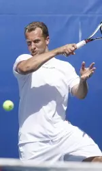 Mirko Zapletal was one of four Bulldogs to advance to the Round of 32 on Friday at the ITA Northwest Regional.