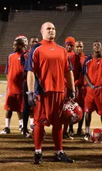 Senior Isaac Kinter speaking at senior tackle.