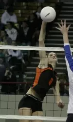 Kristen Sciacca is one of three athletes to join the 'Dogs next season.