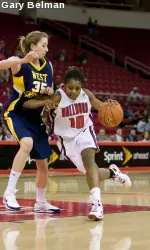 Marnique Arnold had 18 points and four rebounds in Friday's win at Nevada.
